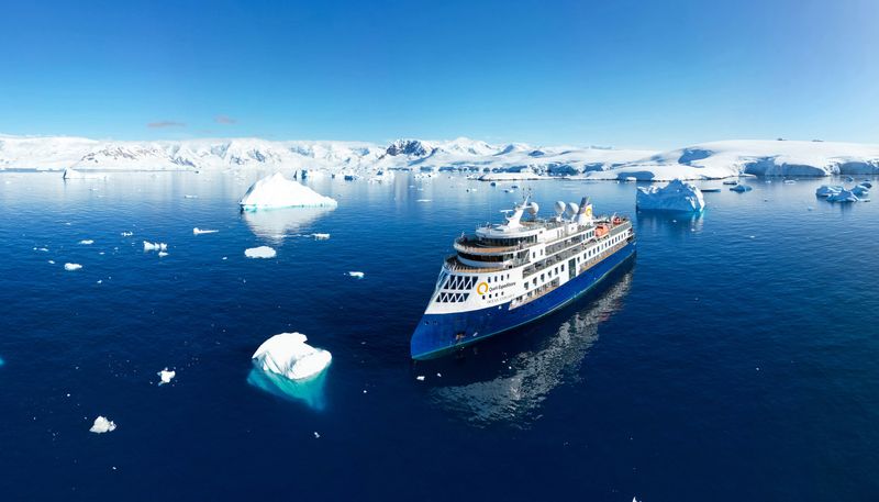 Antarctic Expedition by Ship
