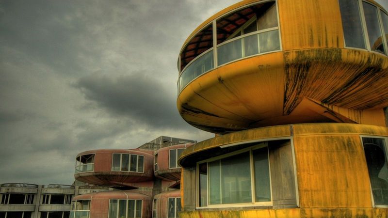 Sanzhi UFO Houses, Taiwan