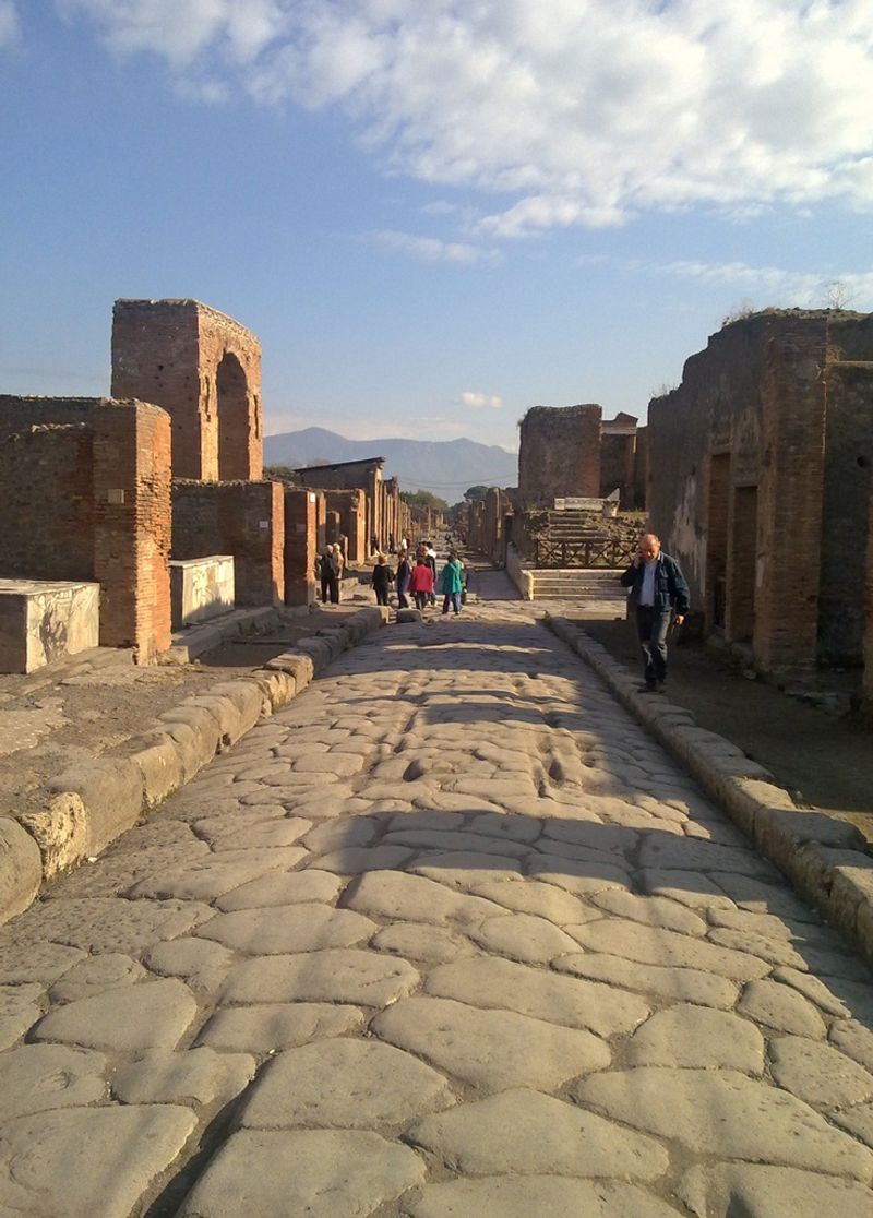 Discover the Ruins of Pompeii
