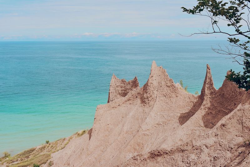 Chimney Bluffs State Park Trail