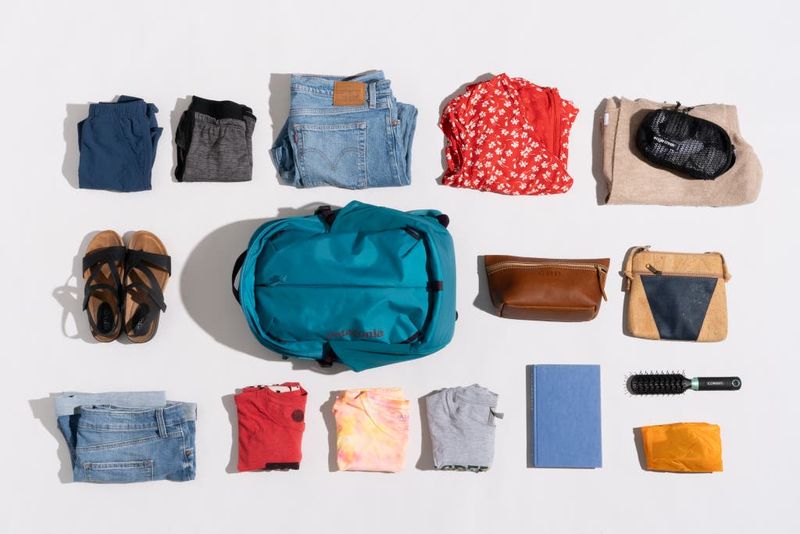 Pack Light and Smart